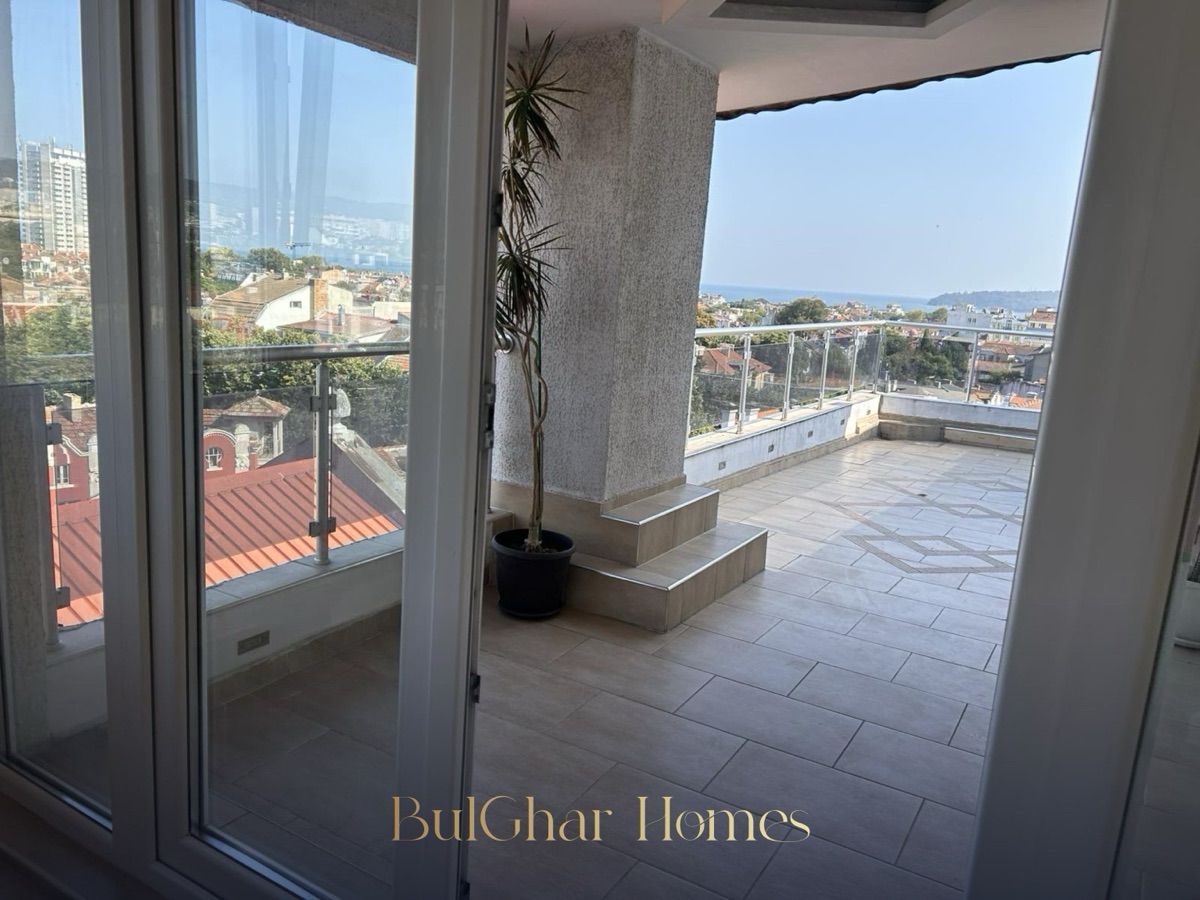 Apartment/Studio flat (2 rooms) for rent in Varna - Tsentar, Varna, 85 sqm